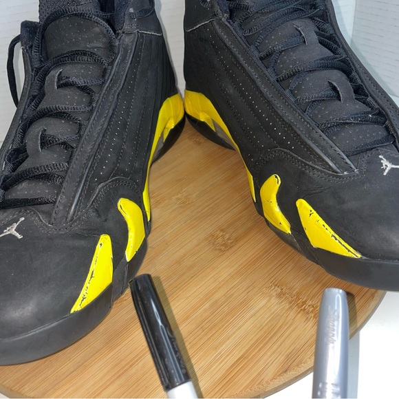 COPY - Nike Air Jordan Retro XIV 14 Thunder Black Vibrant Yellow 487471-070 Siz… - Picture 10 of 12